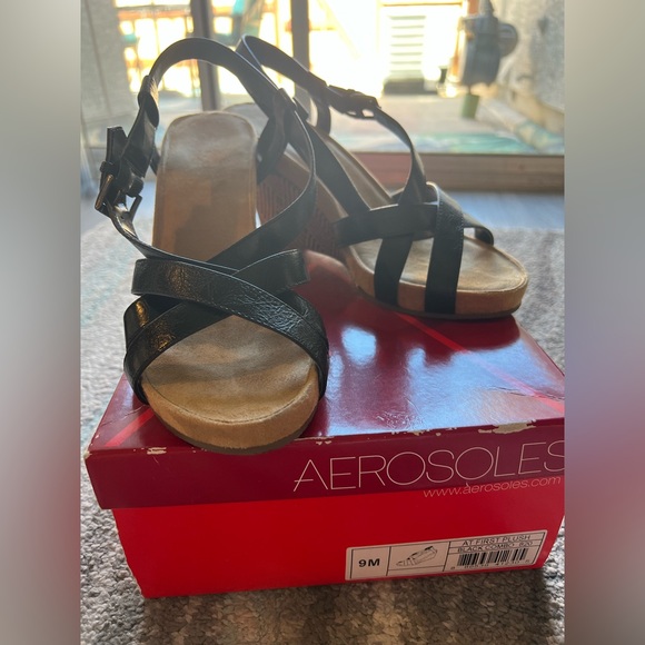 AEROSOLES Shoes - Aerosoles Women’s size 9 Black wedge sandal